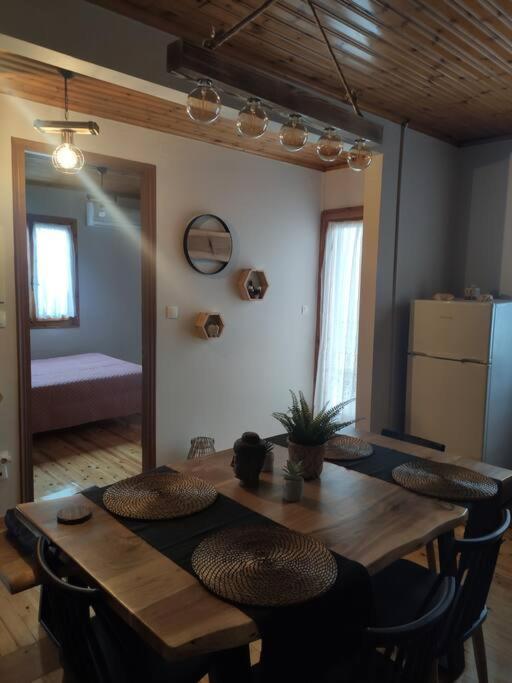 Politis' Wooden House Apartment Василики Екстериор снимка